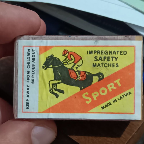 Vintage matchbox, ideal for collectors
