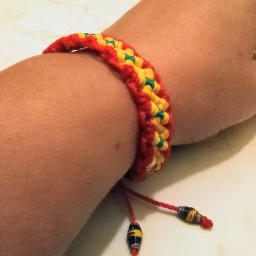 Handmade friendship bracelet like new, multicolor, 16 cm