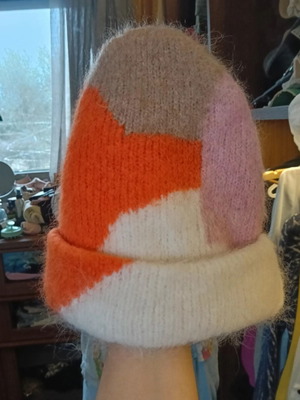 Zara Alpaca hat like new, multicolored and warm