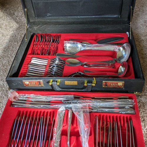 Solingen cutlery set 70 pieces new with gold detail