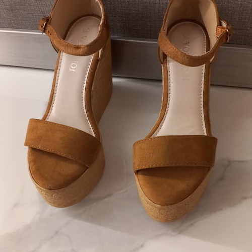 Platform sandals size 37 used, beige and brown