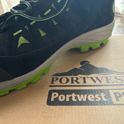 Portwest 45N work shoes new with aluminum protection