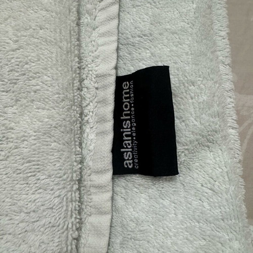 Togas & Aslanis cotton towel set used, premium quality, blue