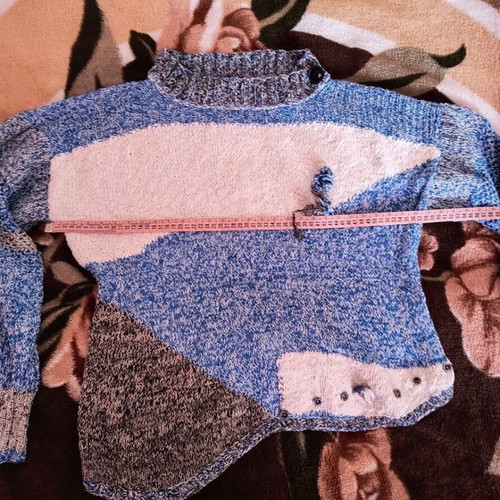Women's handmade knitted sweater like new, size L