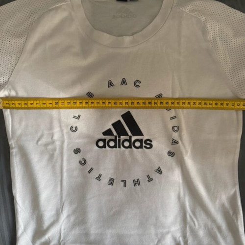 Adidas t-shirt like new, size S, white