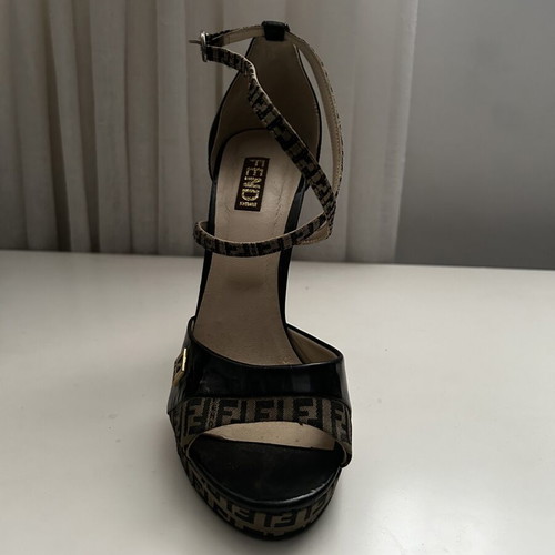 Fendi sandals like new, size 38, blue