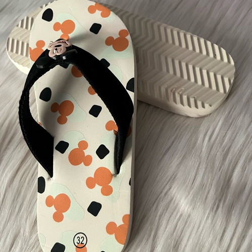 Disney Mickey Mouse flip flops new, size 32