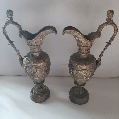 Bronze Victorian style ashtrays used, pack of 2, 1950