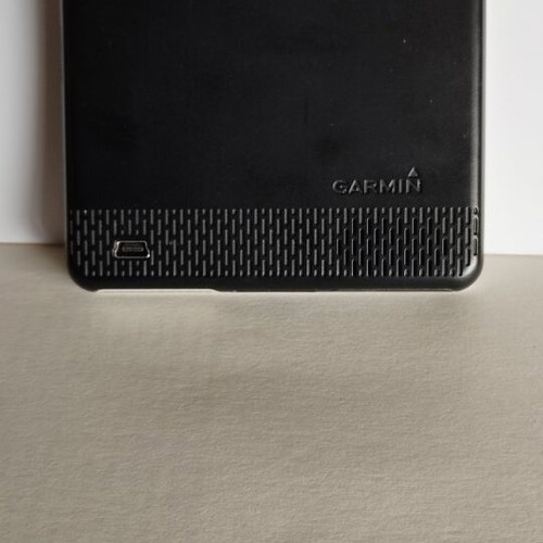 Navigator used with charger, 3.5" screen