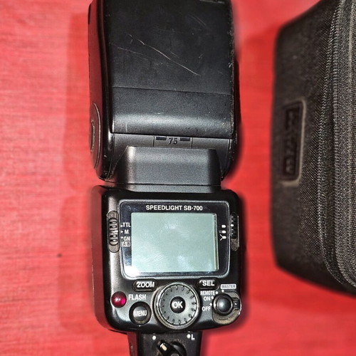 Nikon SB-700 Flash used for Nikon cameras
