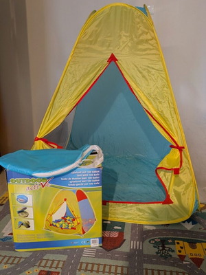 Kids Pop-Up Play Tent Outdoor Active with Case and Box new