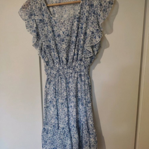 Summer dress new with blue flowers one size