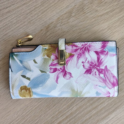 Wallet with multiple compartments