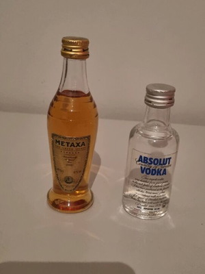 Mini bottles Absolut and Metaxa new, set of 2