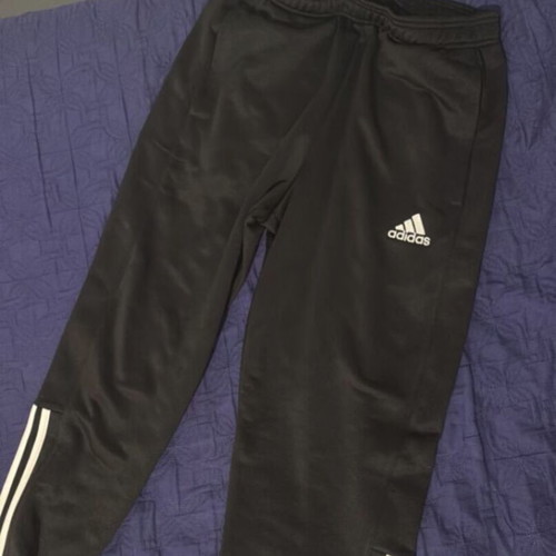 Adidas set with black and red tracksuit and jacket like new, size M