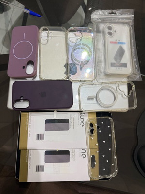 iPhone 16 Accessories like new with Beats and Apple original cases