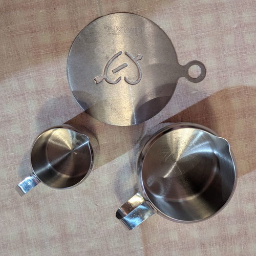 Professional stainless steel milk pitchers and coffee stencil