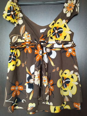 Please top like new, women's with adjustable ties, colorful