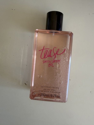 Victoria's Secret Tease Satin Body Oil Spray 200ml new