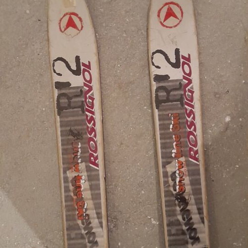 Rossignol R2 skis and Salomon ski boots used, size 43-44