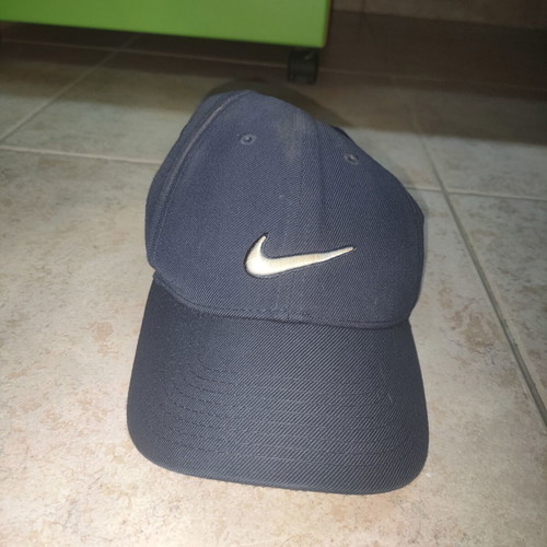 Nike dark blue cap
