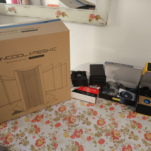 Gaming PC Set with Intel i5-10400F, Sapphire RX 5700, AOC 144Hz Monitor
