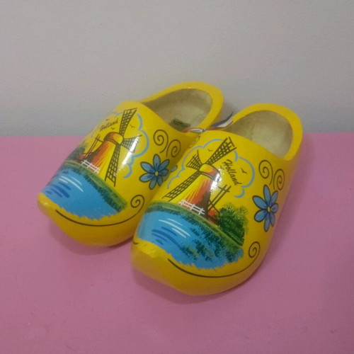 Holland decorative wooden shoes like new