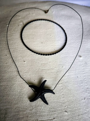Black bracelet and star necklace set with thin cord, new