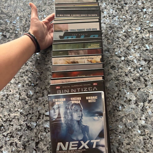 DVD collection like new, mixed movie genres