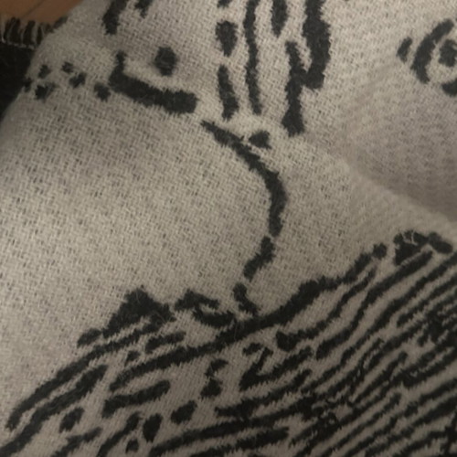 Double-sided winter pashmina scarf, black and white