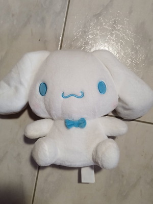 Cinnamoroll plushie like new, Sanrio Hello Kitty and friends, 25cm