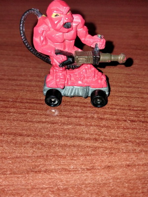 Skateboard Mania red alien used