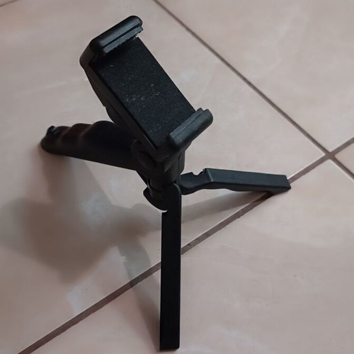 Foldable tripod for smartphone new