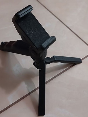 Foldable tripod for smartphone new