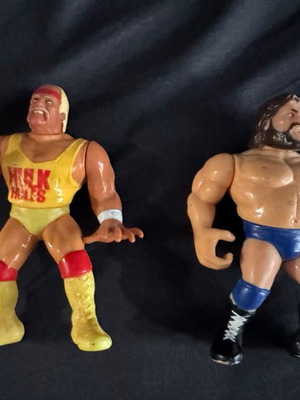 WWF Hasbro φιγούρες πάλης μεταχειρισμένες, Hulk Hogan και Jim Neidhart