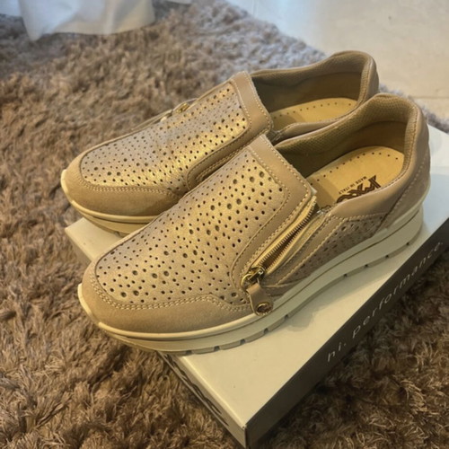 Imac anatomical women's shoes new, beige gold, size 38