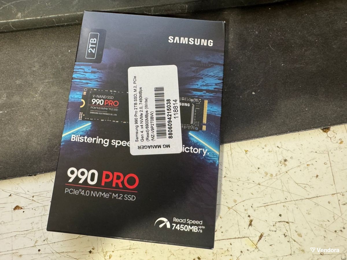 Plastic Samsung 990 Pro NVMe M.2 SSD 2TB Gen 4 - MZ-V9P2T0BW at