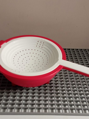 Tupperware double colander new 2lt and 400ml