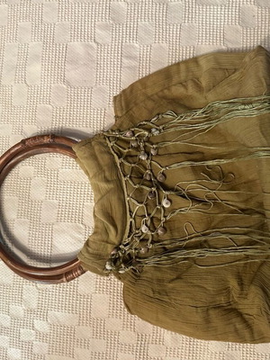 Women’s small handbag used