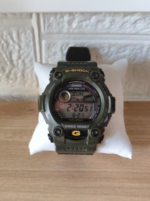 Casio G-Shock G-7900-3 digital watch used, green, shock resistant