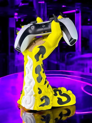 Lucci controller stand for PS5 and Xbox