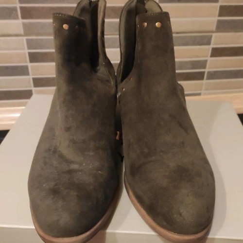 Jenny Fairy ankle boots khaki like new, size 38