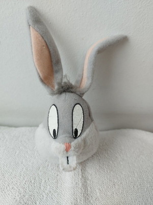 Looney Tunes Bugs Bunny keychain like new