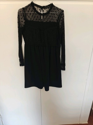 Zara dress extra small black like new