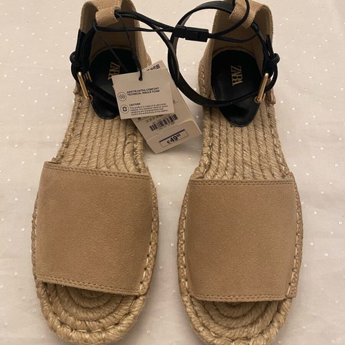 Zara leather flat sandals new, black and beige