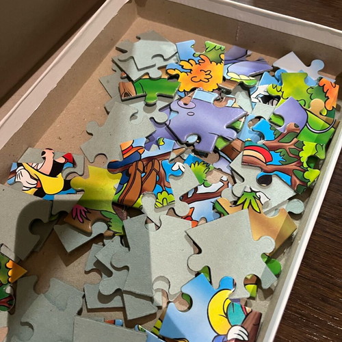 Disney children's puzzle set like new, two pieces
