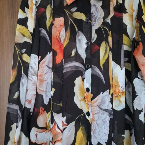 Dolce Domenica Floral Set like new, see-through shirt and long skirt multicolor