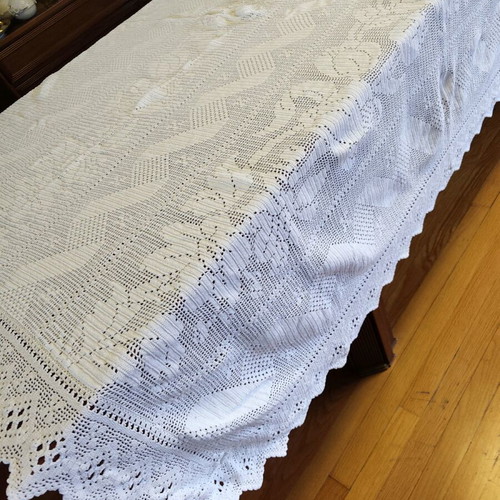 Handmade knitted blanket like new 180 by 200