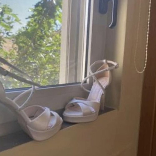 Handmade bridal sandals used, white pearl leather, size 38, 11.5cm heel