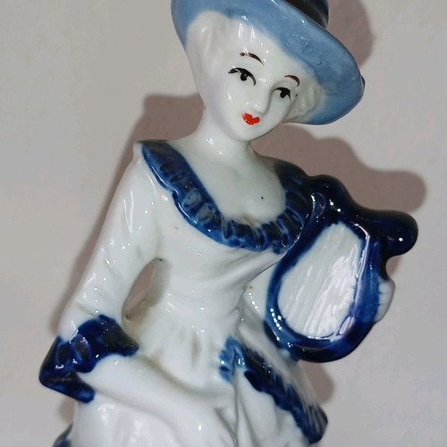 Vintage porcelain decorative Granny's figurines in excellent condition